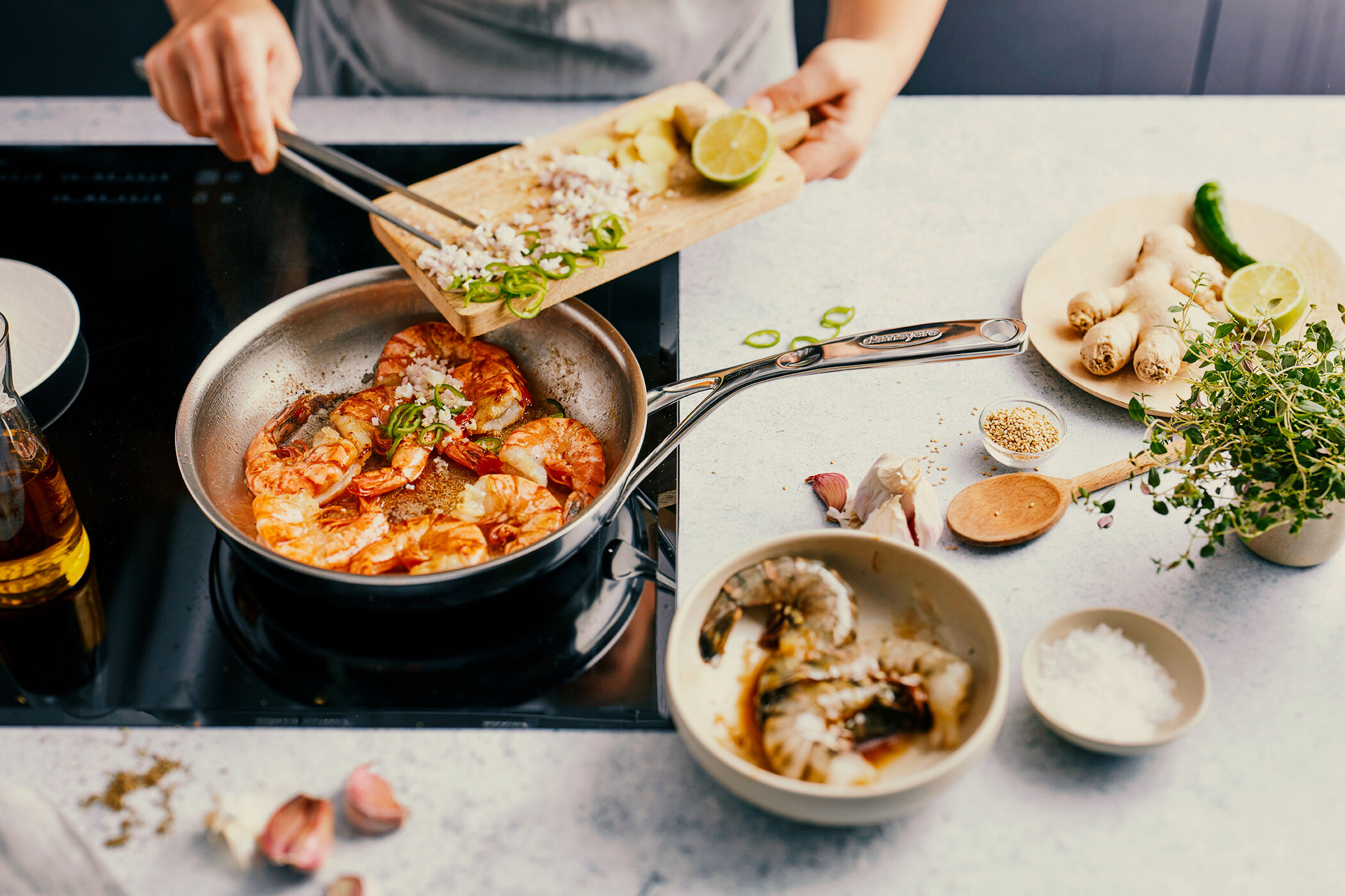 Discover our Demeyere Stainless Steel Frypans products | ZWILLING.COM